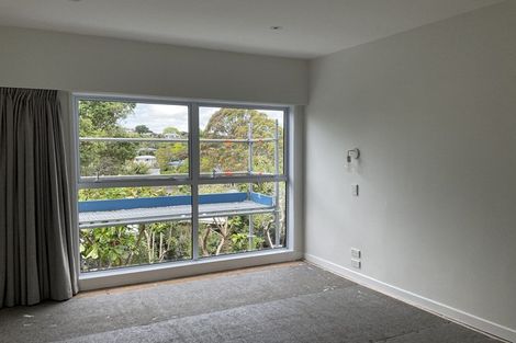 Photo of property in 22a Knightsbridge Drive, Forrest Hill, Auckland, 0620