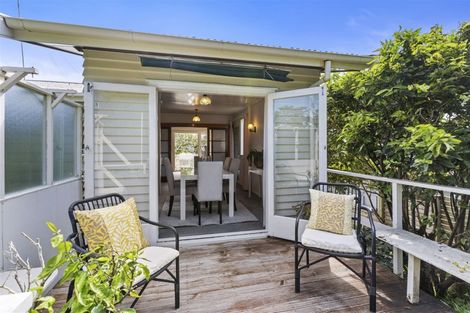 Photo of property in 7 Lyford Crescent, Sunnynook, Auckland, 0620