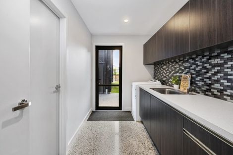 Photo of property in 42 Botanical Heights Drive, Waipahihi, Taupo, 3330