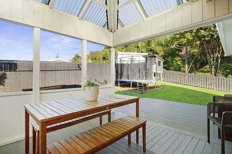 Photo of property in 13 Forglen Place, Tawa, Wellington, 5028