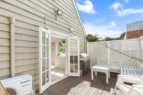 Photo of property in 2/32 Moana Avenue, Onehunga, Auckland, 1061