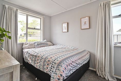 Photo of property in 26 Ferry Road, Clive, 4102