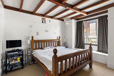 Photo of property in 82 Barrett Street, Westown, New Plymouth, 4310