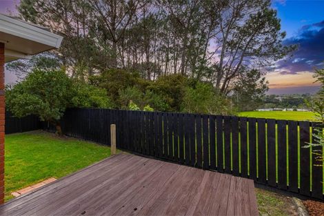Photo of property in 2/65 Granville Drive, Massey, Auckland, 0614