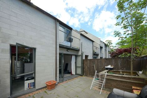 Photo of property in 4/868 Colombo Street, Christchurch Central, Christchurch, 8013