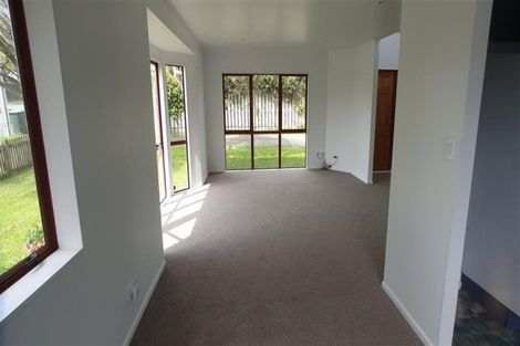 Photo of property in 8 Myrtle Street, Morningside, Auckland, 1022