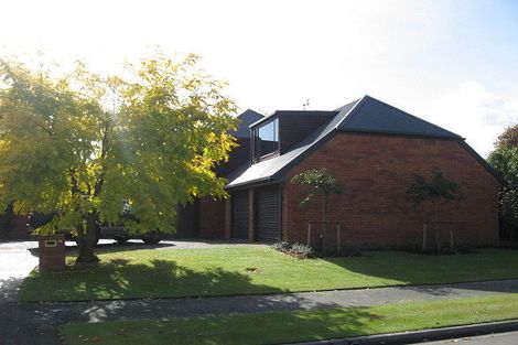 Photo of property in 15 Ilam Park Place, Ilam, Christchurch, 8041