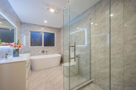 Photo of property in 245d Hill Road, The Gardens, Auckland, 2105