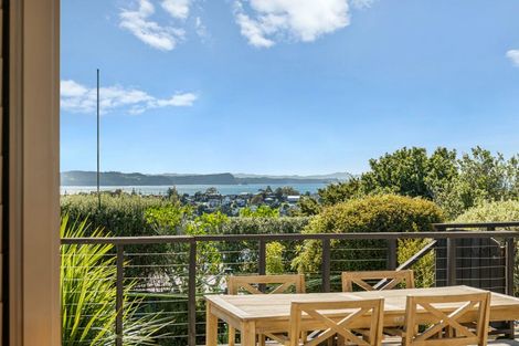 Photo of property in 93 Wade River Road, Stanmore Bay, Whangaparaoa, 0932