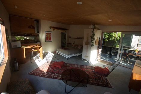 Photo of property in 203 Houghton Bay Road, Houghton Bay, Wellington, 6023