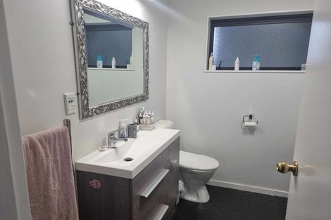 Photo of property in 28 Rhine Street, Island Bay, Wellington, 6023