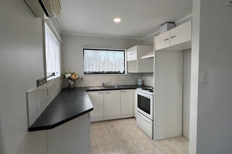 Photo of property in 1/1 Taikata Road, Te Atatu Peninsula, Auckland, 0610