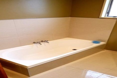 Photo of property in 10a Karaka Street, Castlecliff, Whanganui, 4501