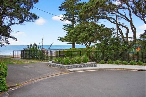 Photo of property in 1/50 Masterton Road, Rothesay Bay, Auckland, 0630