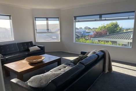 Photo of property in 1/13 Chatswood Grove, Fitzroy, New Plymouth, 4312