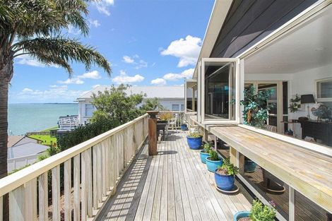 Photo of property in 28 Crispe Road, Clarks Beach, 2122