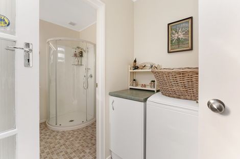 Photo of property in 44 Hookway Grove, Paraparaumu, 5032