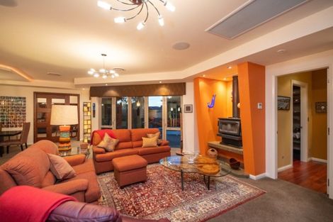 Photo of property in 16 Ihaka Street, Hokowhitu, Palmerston North, 4410