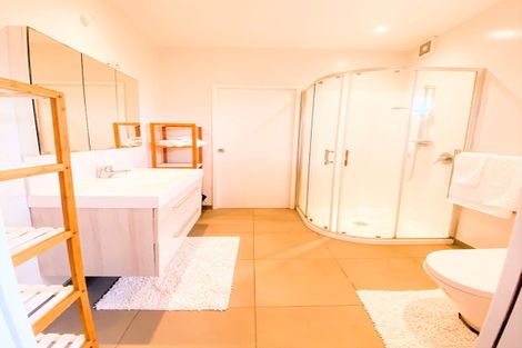 Photo of property in 1 The Parade, Bucklands Beach, Auckland, 2012