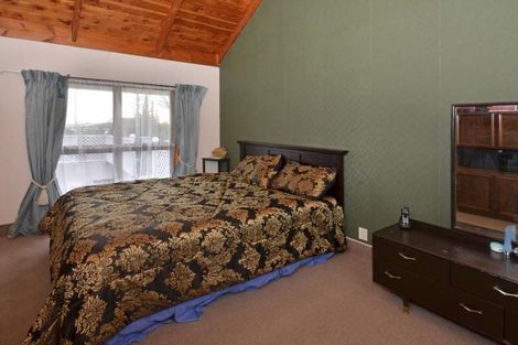 Photo of property in 2 Deodar Place, Totara Heights, Auckland, 2105