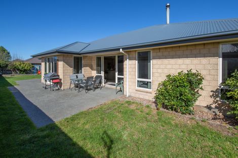 Photo of property in 53 Rolleston Drive, Rolleston, 7614