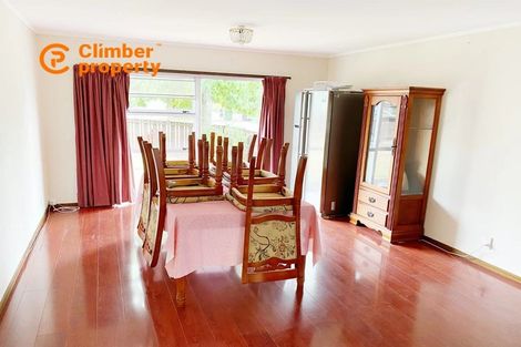 Photo of property in 11 Ravenstone Place, Chatswood, Auckland, 0626