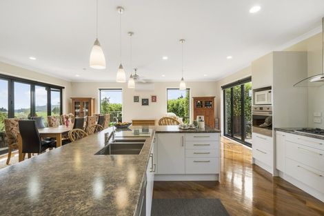 Photo of property in 45a Medhurst Road, Bombay, 2675