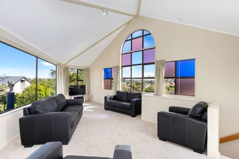 Photo of property in 2/953 Beach Road, Torbay, Auckland, 0630