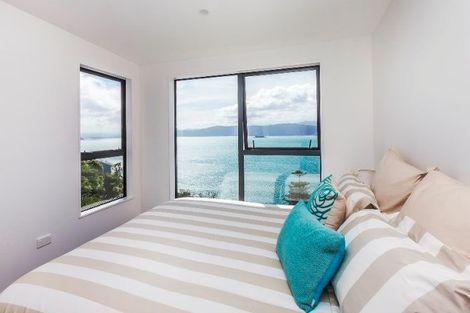 Photo of property in 67 Pretoria Road, Karaka Bays, Wellington, 6022