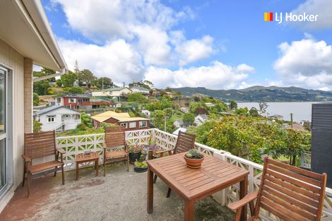 Photo of property in 70a Marion Street, Macandrew Bay, Dunedin, 9014