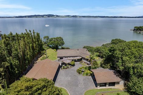 Photo of property in 20 Manganese Point Road, Tamaterau, Whangarei, 0174