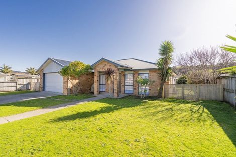 Photo of property in 8 Captain Wood Avenue, Whitianga, 3510