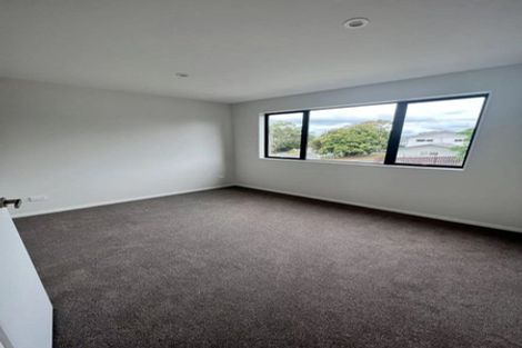 Photo of property in 1a Benchmark Drive, Massey, Auckland, 0614