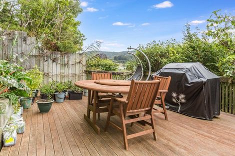 Photo of property in 10 Faris Crescent, Wainuiomata, Lower Hutt, 5014