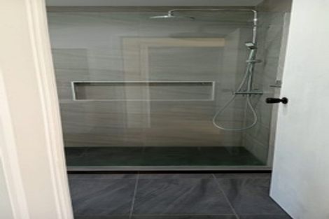 Photo of property in 2/47 Luton Avenue, Sunnyhills, Auckland, 2010