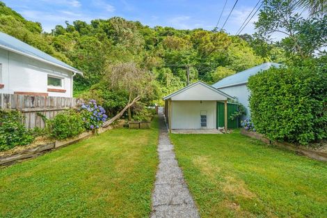 Photo of property in 11 Holloway Road, Aro Valley, Wellington, 6021