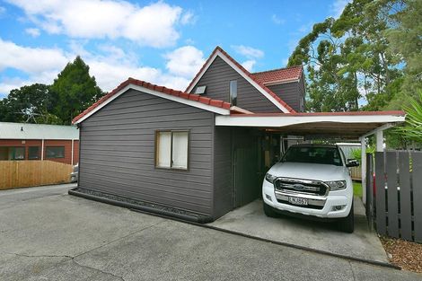 Photo of property in 3/427 Don Buck Road, Massey, Auckland, 0614