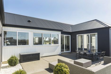 Photo of property in 10 Silver Peaks Drive, West Melton, 7618