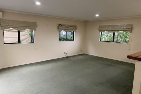 Photo of property in 1/31 Roberts Road, Glenfield, Auckland, 0629