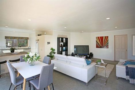 Photo of property in 35a Youngs Road, Papakura, 2110