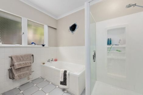 Photo of property in 74b Heretaunga Square, Silverstream, Upper Hutt, 5019