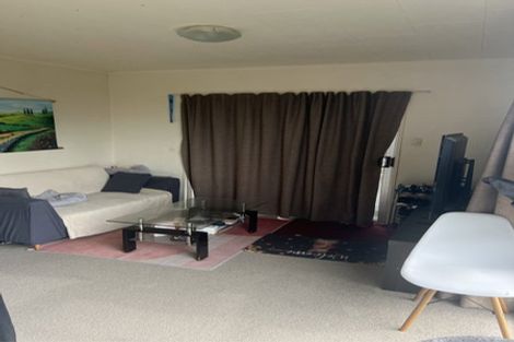Photo of property in 1/207 East Coast Road, Castor Bay, Auckland, 0620