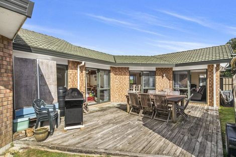 Photo of property in 18 Reremanu Place, Weymouth, Auckland, 2103