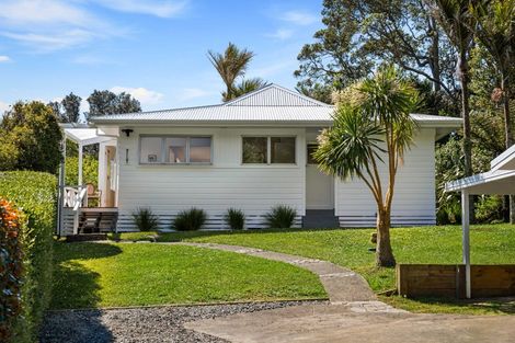 Photo of property in 217 Motutara Road, Muriwai, Waimauku, 0881