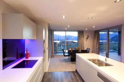 Photo of property in 18 Urquhart Place, Wanaka, 9305