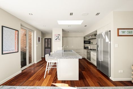 Photo of property in 24 Royal Terrace, Dunedin Central, Dunedin, 9016