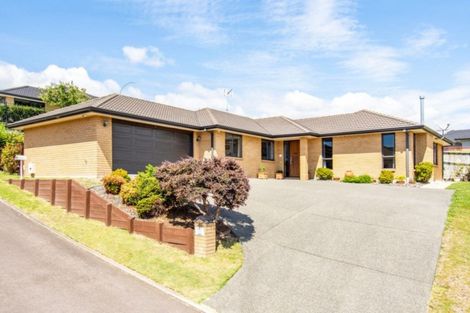 Photo of property in 168 Waterside Drive, Pyes Pa, Tauranga, 3112