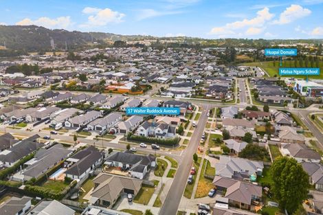 Photo of property in 17 Walter Ruddock Avenue, Kumeu, 0810