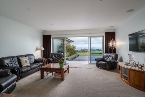 Photo of property in 30 Kaiapo Road, Acacia Bay, Taupo, 3385