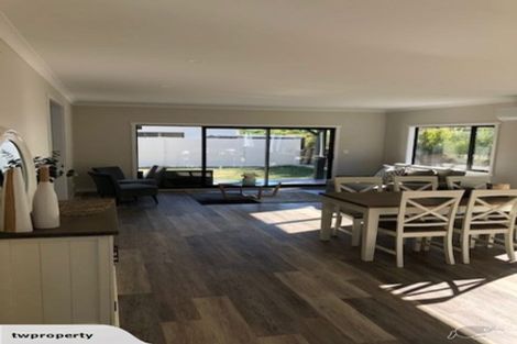 Photo of property in 51 Kent Terrace, Taradale, Napier, 4112